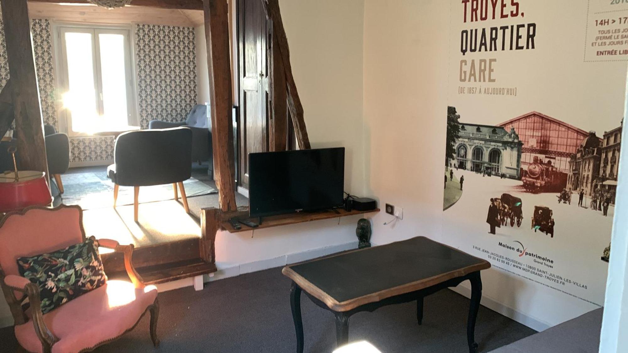 Duplex La Maisonnette 1 Chambre - Parking Gratuit Troyes Zewnętrze zdjęcie